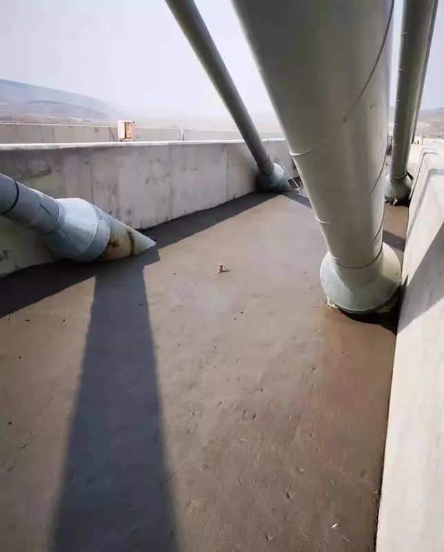 泡沫轻质土桥面排水中的应用